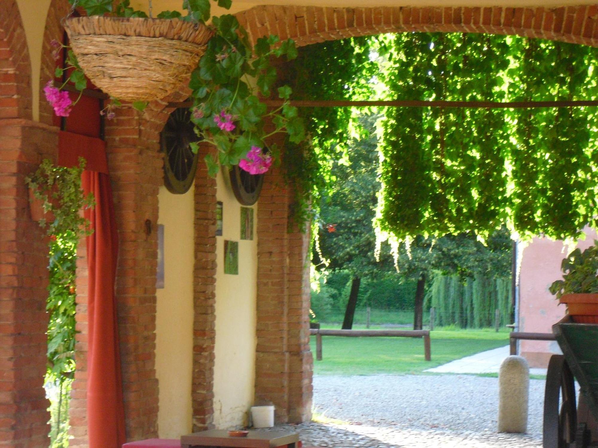 Agriturismo La Lupa Madonna della Provvidenza Exterior foto